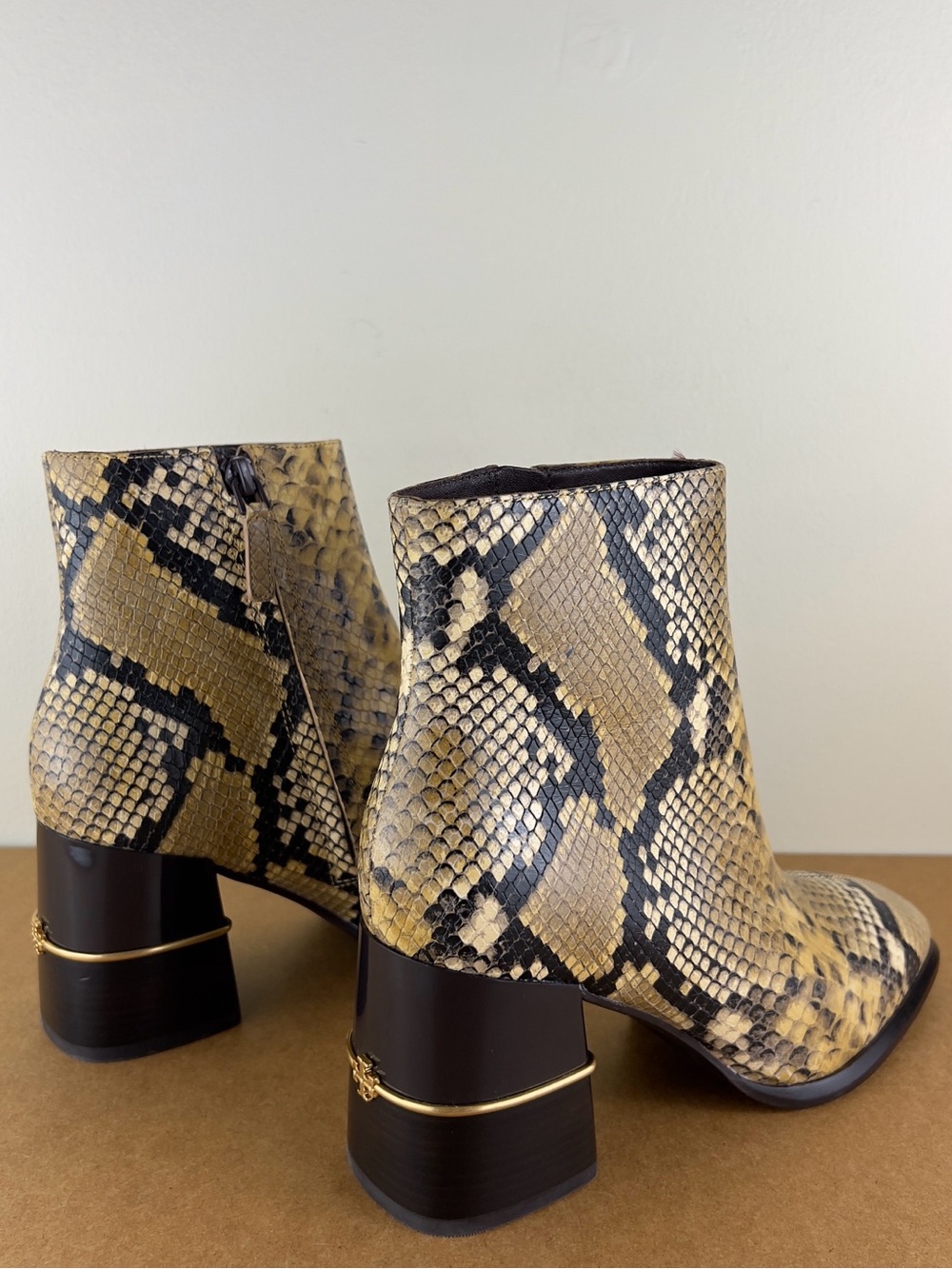 NEW TORY BURCH SNAKE-EMBOSSED LEATHER BOOTIES - Picture 4 of 11